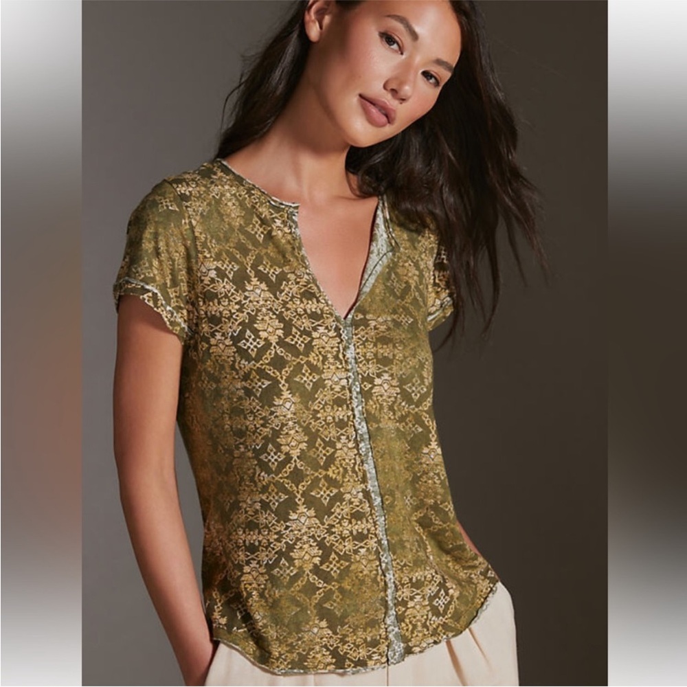 Pilcro Spliced Neck Tee in Moss